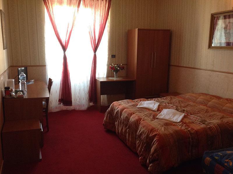 Termini Accommodation Rome Room photo